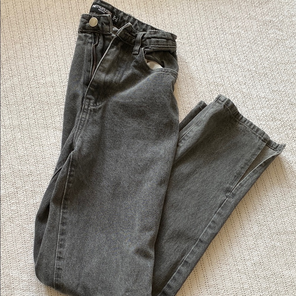 PrettyLittleThing Charcoal Denim Jeans